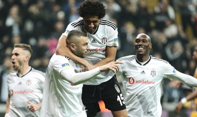 Beşiktaş'ta G.Saray derbisi için prim rakamı belirli oldu