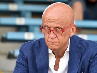 Collina: VAR acilen minik bir çocuk gibi