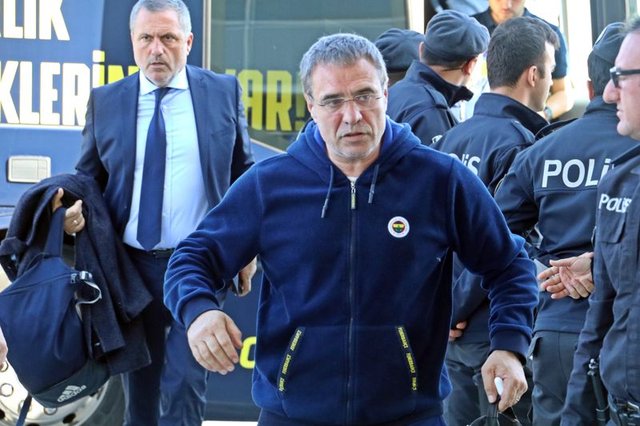 Fenerbahçe'de teknik direktör için 2 seçenek - HABERLER
