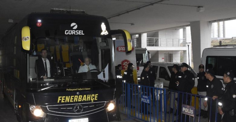 Fenerbahçe, Konya ’ya geldi! Havaalanında ‘Corona ’ tedbiri!