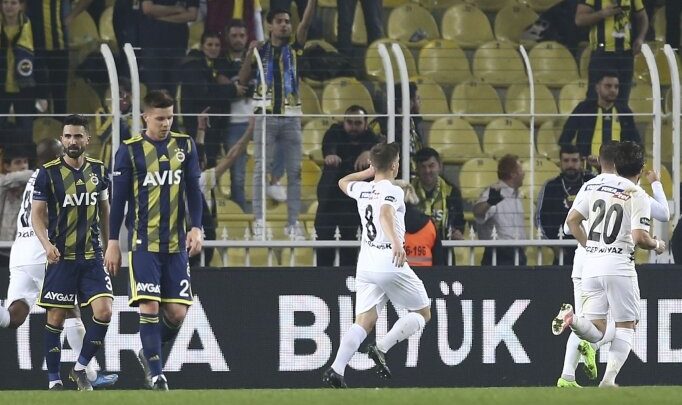 Fenerbahçe'nin hasreti 6 maça çıktı!