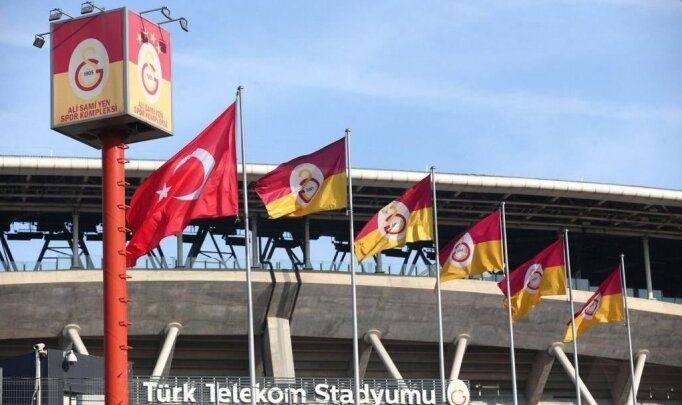 Galatasaray'da yönetimden taraftara jest hazırlığı