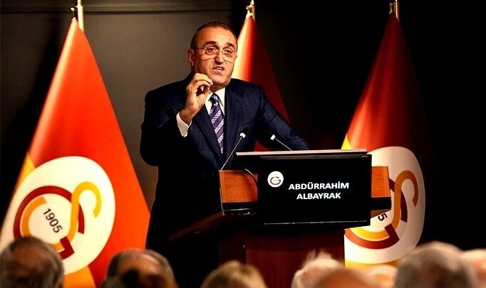 Galatasaray üçüncü müjdeyi Albayrak'tan bekliyor