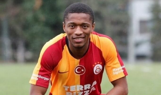Galatasaray'da yeni transfer kiralık gidiyor