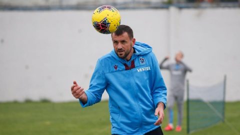 Trabzonspor Teknik Direktörü Hüseyin Çimşir oyuncuların formundan memnun