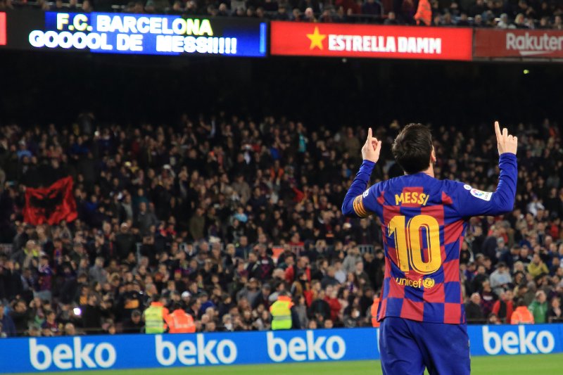 dunyanin-en-buyuk-futbol-rekabeti-el-clasico-naklen-d-smart-ve-d-smart-goda_2787_dhaphoto2-1