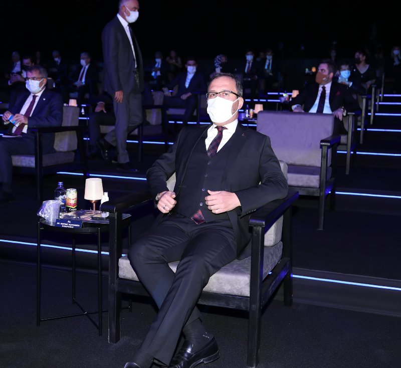 gillette-milliyet-yilin-sporcusu-odulleri-sahiplerini-buldu-_3221_dhaphoto5-1