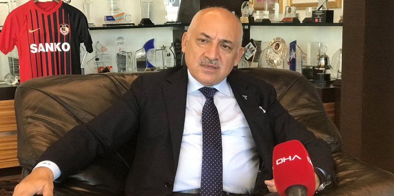 ozel-mehmet-buyukeksi-hocamiz-sumudica-devam-etmek-istiyoruz_7953_dhaphoto2-1