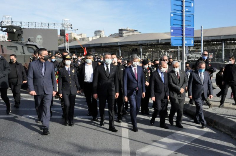 sehitlerimizi-vefatlarinin-besinci-yil-donumunde-dualarla-andik_980_000005-1