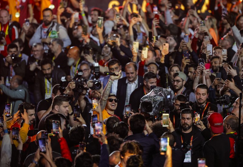 aa-20230604-31337196-31337179-galatasaray_sampiyonluk_kupasini_kaldirdi